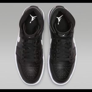 Air Jordan 1 mid ❌FINAL PRICE❌